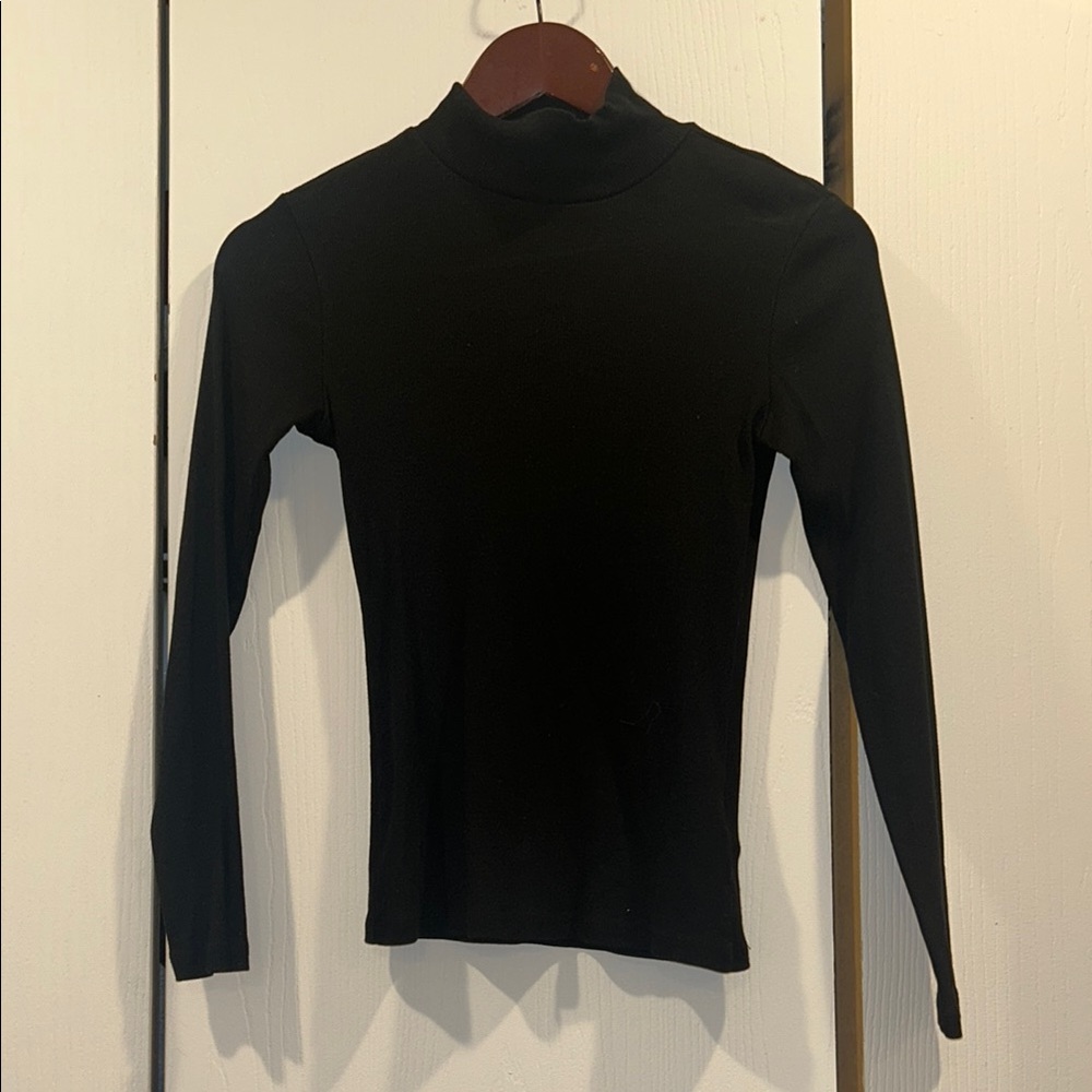 H&M Black Long Sleeve Turtleneck Top